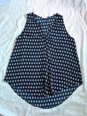 Lush Geometric Flowy Tank Top